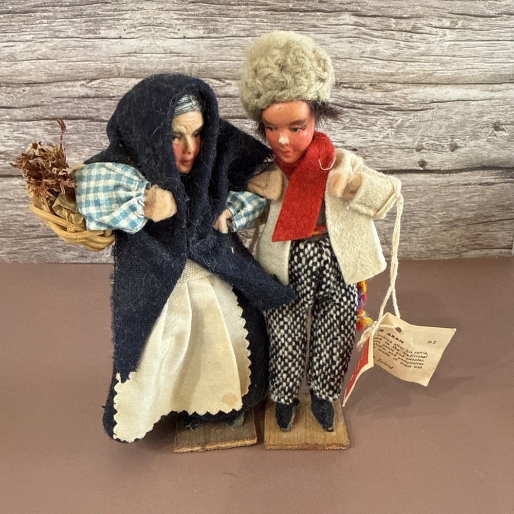 Vtg. JAY Dolls Pair of CONNEMARA WOMAN & MAN" Handmade in Dublin, Ireland